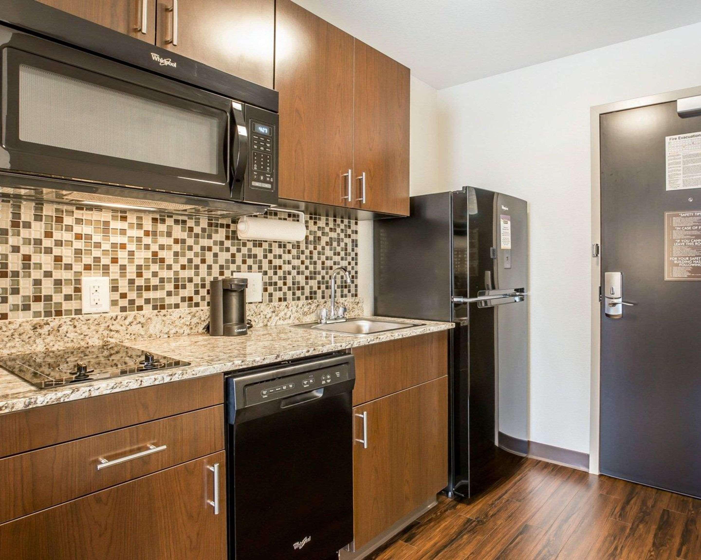 Mainstay Suites Κάρτερσβιλ Εξωτερικό φωτογραφία