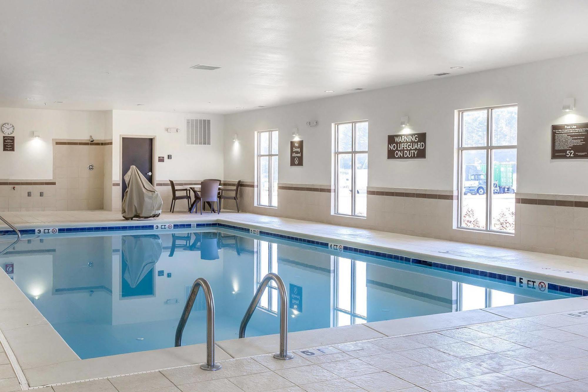 Mainstay Suites Κάρτερσβιλ Εξωτερικό φωτογραφία